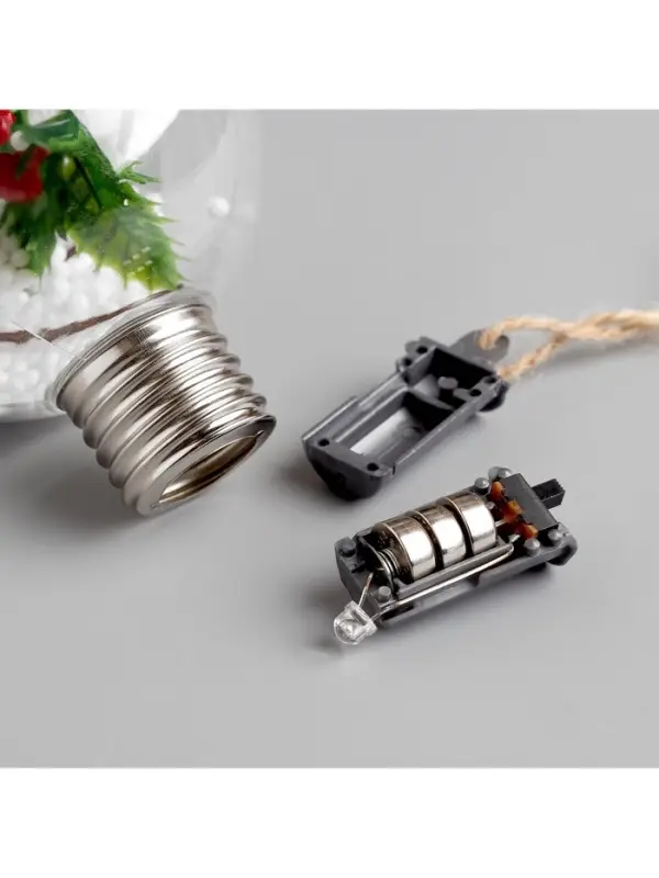 Ёлочный шар &laquo;Еловая ветка&raquo;, 1 LED, от батареек, свечение тёплое белое