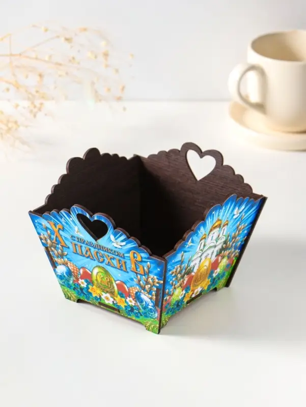 Конфетница квадратная или подставка под пасхальный кулич №4.  10х13х13,5 см
