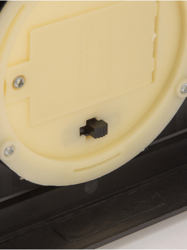 Светодиодная свеча в подсвечнике RISALUX «Дом со свечами», LED-ночник, 1.5 Вт, 3×ААА, 11×18×30 см