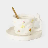 Чайная пара "Зайка в цветах"  блюдце 14х2 см, чашка 12х9х6,5 см