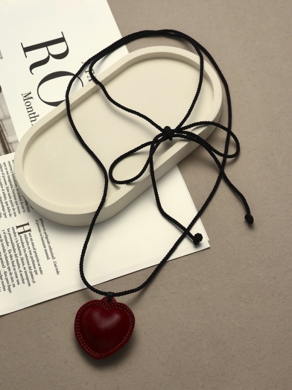 Портупея с кулоном «Сердечко» кожа, трансформер, бордовая, 150 см Портупея с кулоном «Сердечко» кожа, трансформер, бордовая, 150 см