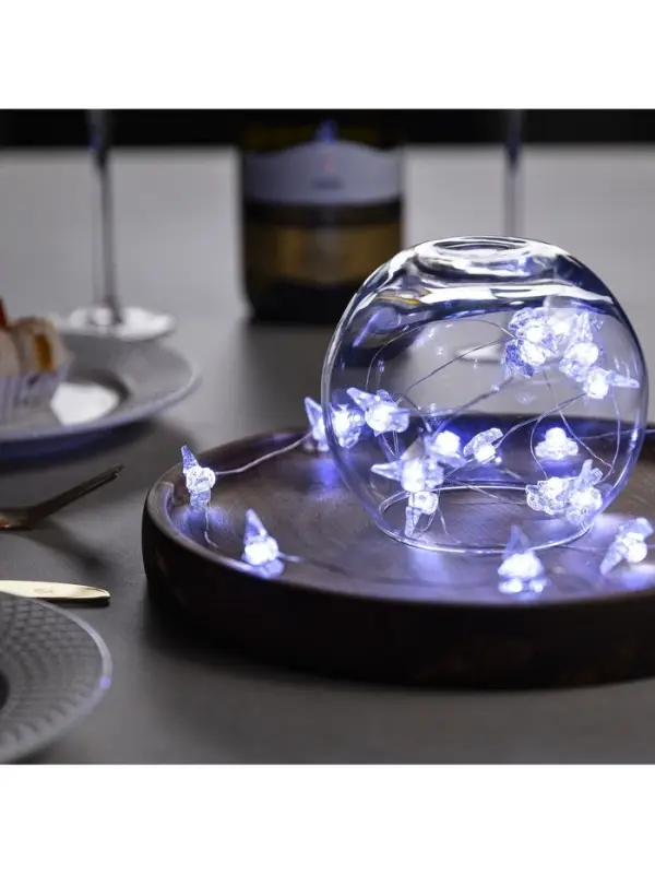 Гирлянда &laquo;Нить&raquo; 2 м, роса с насадками &laquo;Снежная ёлочка&raquo;, IP20, серебристая нить, 20 LED, 2 режима, от батареек АА&times;2, свечение белое