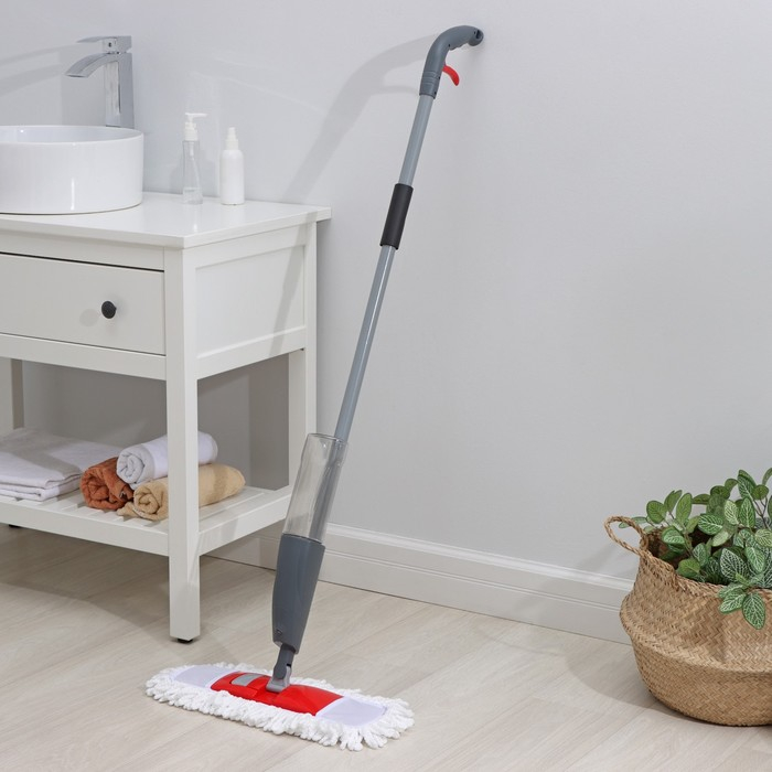 Швабра для мытья пола с распылителем Доляна, насадка из микрофибры 40×10 см, металлическая ручка 124 см, цвет МИКС Швабра для мытья пола с распылителем Доляна, насадка из микрофибры 40×10 см, металлическая ручка 124 см, цвет МИКС