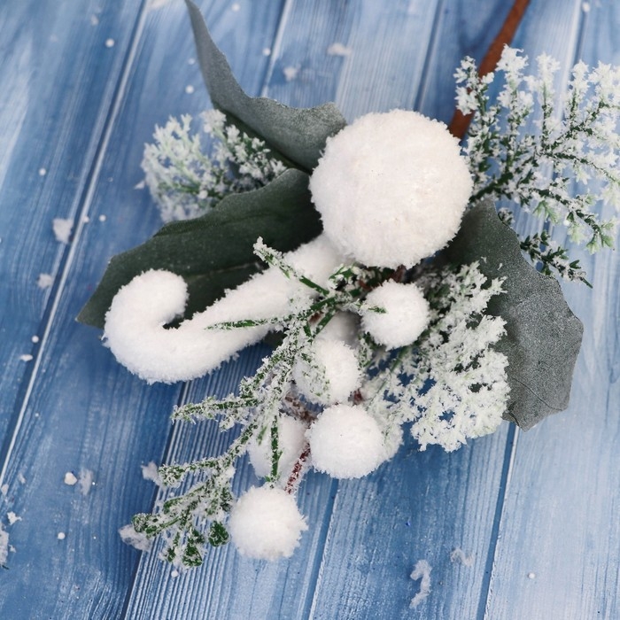 Декор  Декор "Зимние грезы" снежные яблоко и ягоды, 14 см