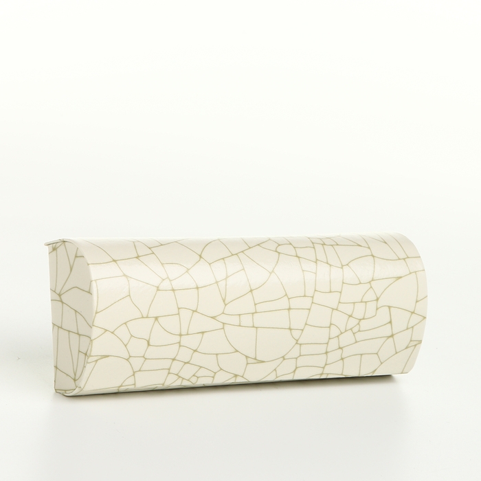 Футляр для очков на хлопушке, длина 15,5 см, цвет бежевый Футляр для очков на хлопушке, длина 15,5 см, цвет бежевый