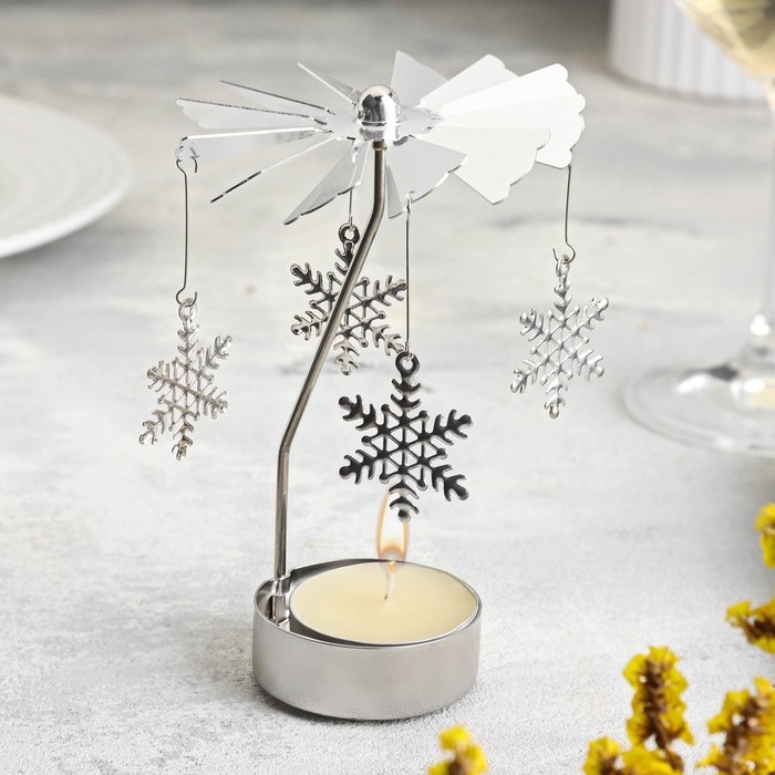 Свеча вращающаяся Свеча вращающаяся "Карусель со снежинками", серебрянная, металл