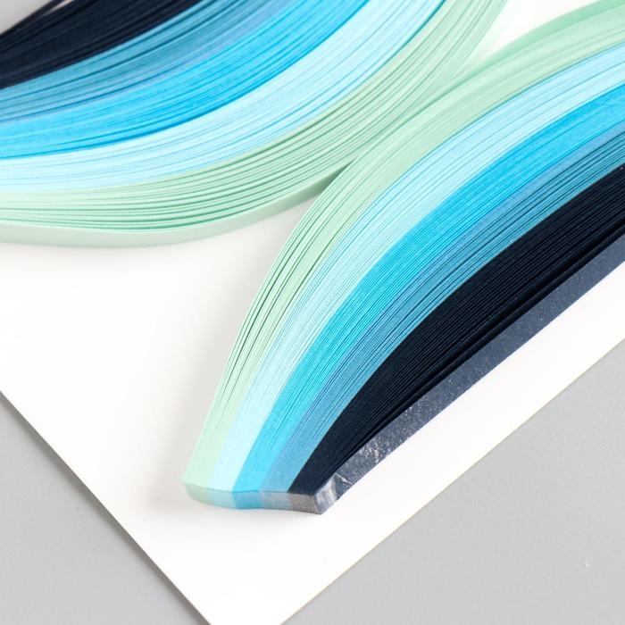 Полоски для квиллинга 100 полосок плотность 120 гр Полоски для квиллинга 100 полосок плотность 120 гр "Голубой градиент" ш. 0,5 см дл. 39 см