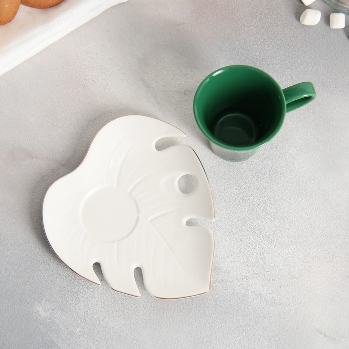 Чайная пара керамическая Love me, кружка 100 мл, блюдце 15х14 см, цвет бело-зелёный Чайная пара керамическая Love me, кружка 100 мл, блюдце 15х14 см, цвет бело-зелёный