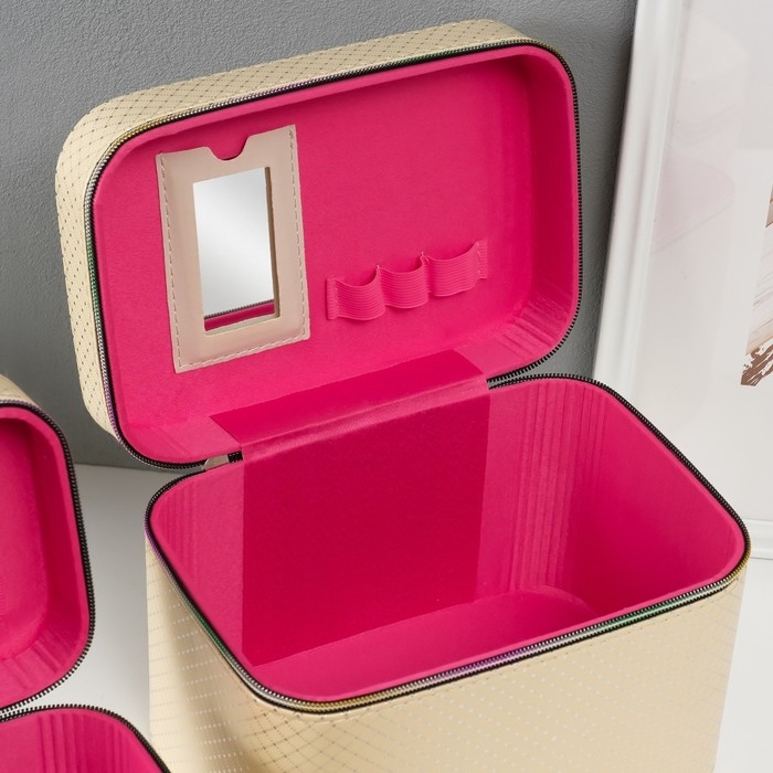 Шкатулка кожзам с зеркалом Шкатулка кожзам с зеркалом "Ромбы" сливки набор 3 шт 19х10,5х10,5 21х13х14 15х23х17 см