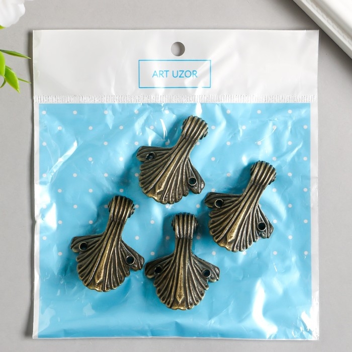 Уголок (ножка) для шкатулки Уголок (ножка) для шкатулки "Старинная" 4,8х3,7 см С-019