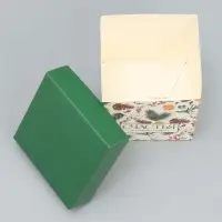 Коробка подарочная новогодняя складная «Новогодние ветки», 10 х 10 х 10 см