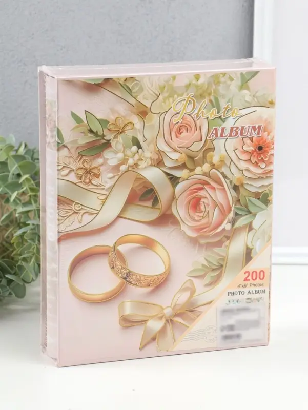 Фотоальбом на 200 фото 10х15 см "Кольца молодых и букет с розами" в коробке 5,5х20,5х26 см   1096272