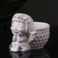 Подсвечник на 1 свечу &laquo;Ангел с корзинкой&raquo;, гипс, 9&times;6.5&times;7 см