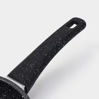 Сковорода Доляна Black Rock, d=18 см, ручка софт тач, антипригарное покрытие, чёрная