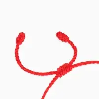 Браслет-оберег &laquo;Красная нить. Узел с глазиком&raquo;, d=6 см, красно-белый