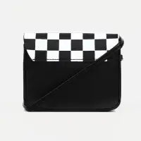 Сумка детская для девочки на магните, длинный ремень, цвет чёрный