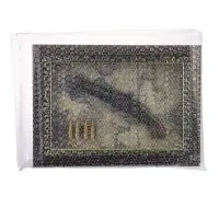 Сувенирное изделие - панно настенное в раме "Карта. Револьвер и 4 пули" 26х36х5 см