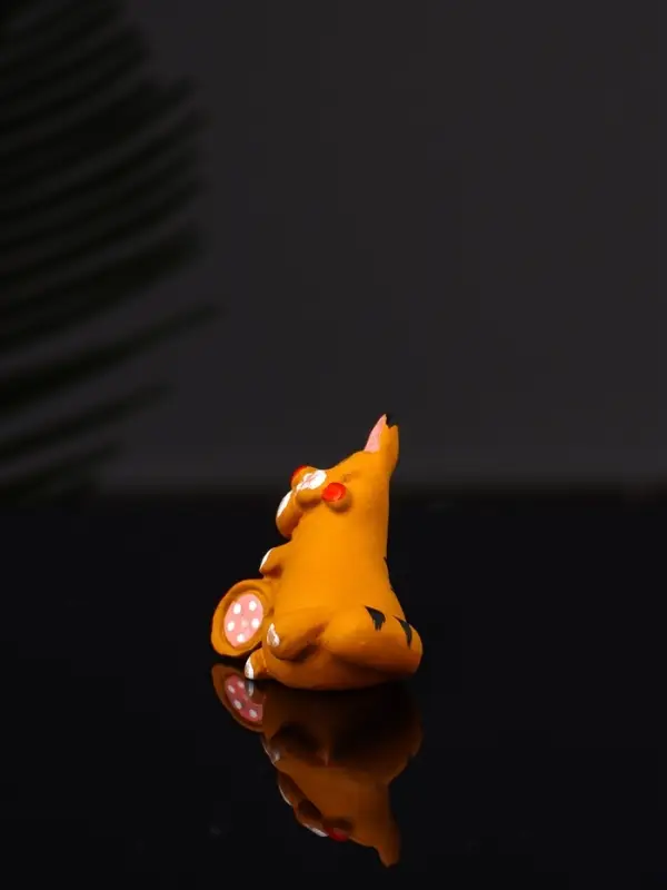 Фигура "Котик спит на колбасе" 4.2х3.7х3 см