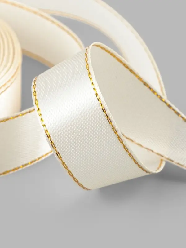 Лента атласная, с золотым люрексом, 15 мм, 23±1 м, светло-бежевая №008 Лента атласная, с золотым люрексом, 15 мм, 23±1 м, светло-бежевая №008