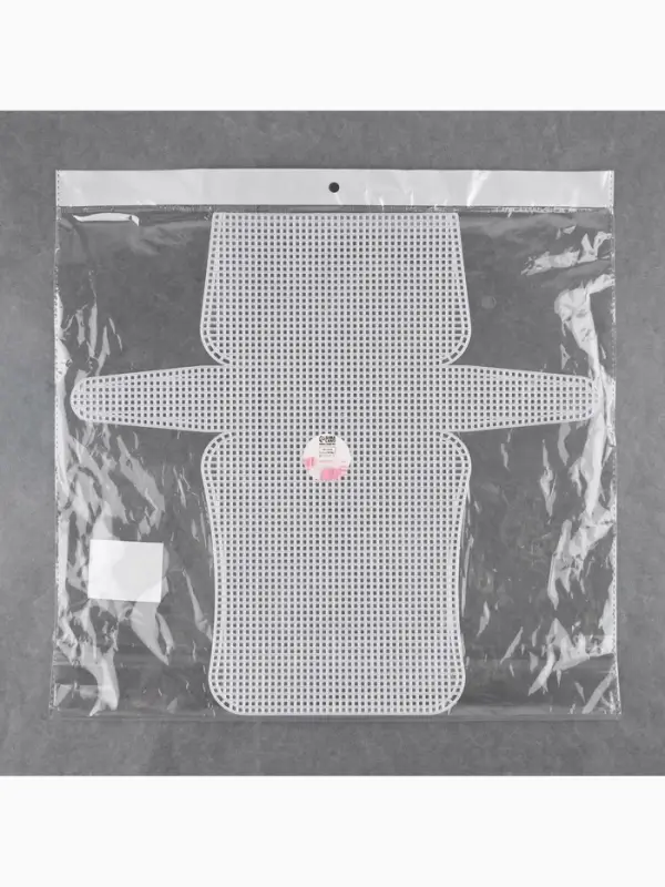 Канва-основа для вышивания сумки, пластиковая, 33.5&times;35.5 см, 2&times;2 мм, цвет белый