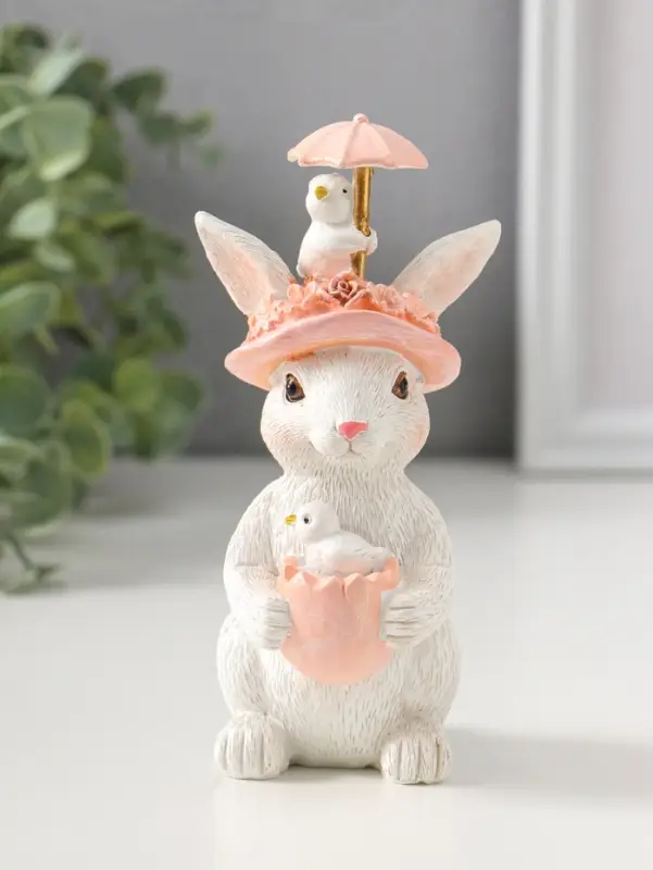 Сувенир полистоун "Белая зайка в розовой цветочной шляпке с зонтиком и цыплятами" 14,5 см