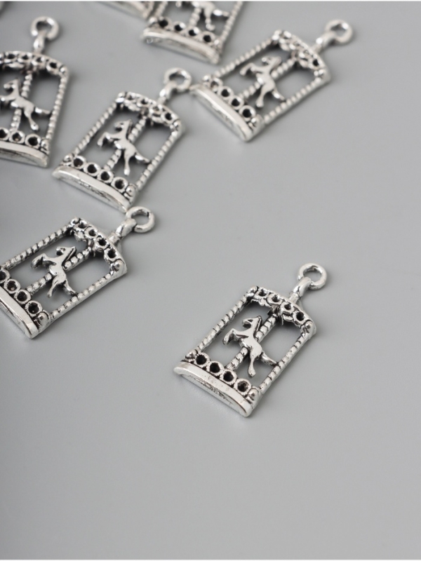 Декор для творчества металл Декор для творчества металл "Карусель с лошадкой" серебро набор 10 шт 3,3х1,5х0,4 см