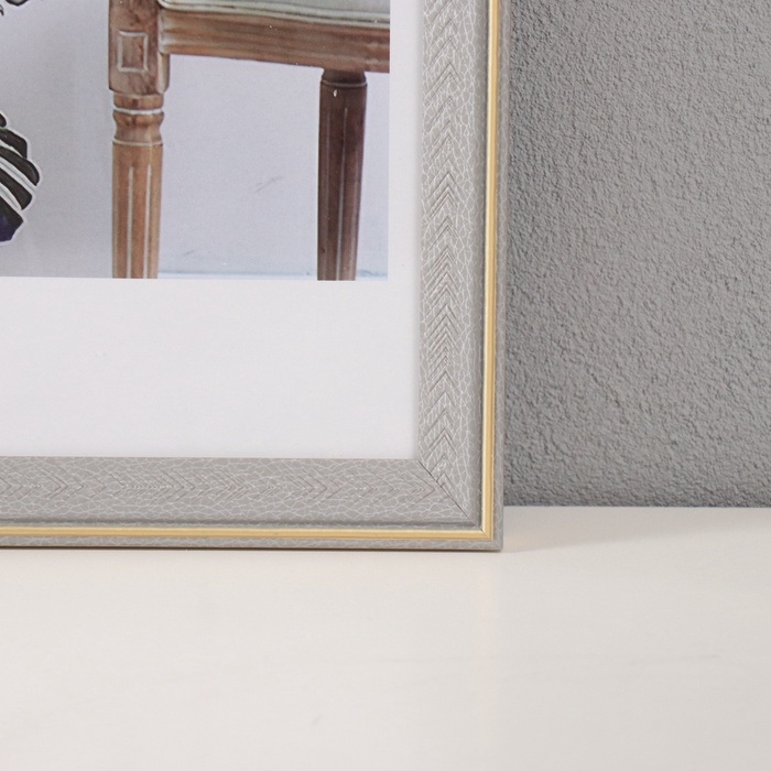 Фоторамка пластик 30х40 см Фоторамка пластик 30х40 см "Галочки на мокко" с золотой обводкой 1,4х32,7х42,5 см