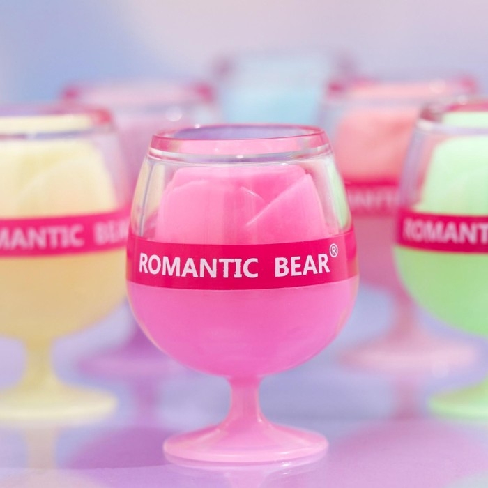 Бальзам для губ «Бокал», микс цветов и ароматов, светящийся в темноте Бальзам для губ «Бокал», микс цветов и ароматов, светящийся в темноте