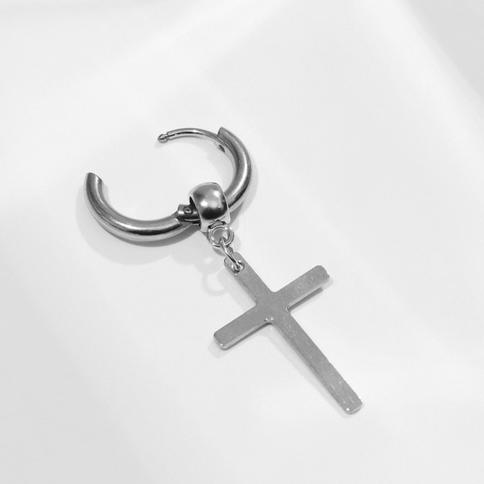 Пирсинг в ухо «Крест», d=11 мм, цвет серебро Пирсинг в ухо «Крест», d=11 мм, цвет серебро