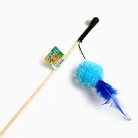 Дразнилка - удочка &laquo;Мячик с перьями&raquo;. на деревянной палочке, цвет МИКС
