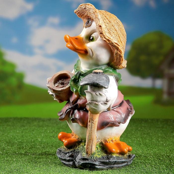 Садовая фигура  Садовая фигура "Утенок с мотыгой" 27х27х45см