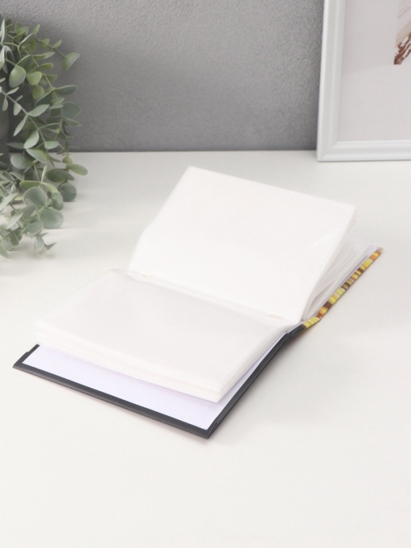 Фотоальбом на 96 фото 10х15 см "Лев и пламя" матовый с ламинацией 16,5х12х5,5 см