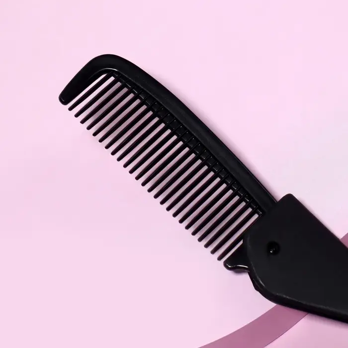 Расчёска складная «QF», 17,5/9,7 × 3 см, цвет чёрный Расчёска складная «QF», 17,5/9,7 × 3 см, цвет чёрный