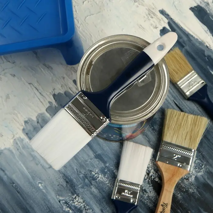 Кисть плоская ТУНДРА, искусственная щетина, пластиковая рукоятка, 2 Кисть плоская ТУНДРА, искусственная щетина, пластиковая рукоятка, 2", 50 мм