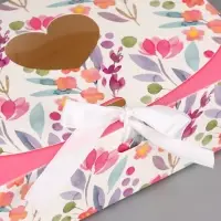 Подарочная коробка сборная с окном «Розовые цветы», 16.5×11, 5×5 см Подарочная коробка сборная с окном «Розовые цветы», 16.5×11, 5×5 см