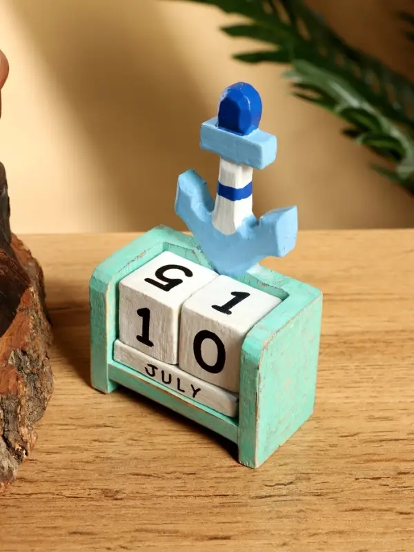 Календарь настольный &laquo;Якорь&raquo;, 7&times;4&times;10 см, дерево, бирюзово-голубой