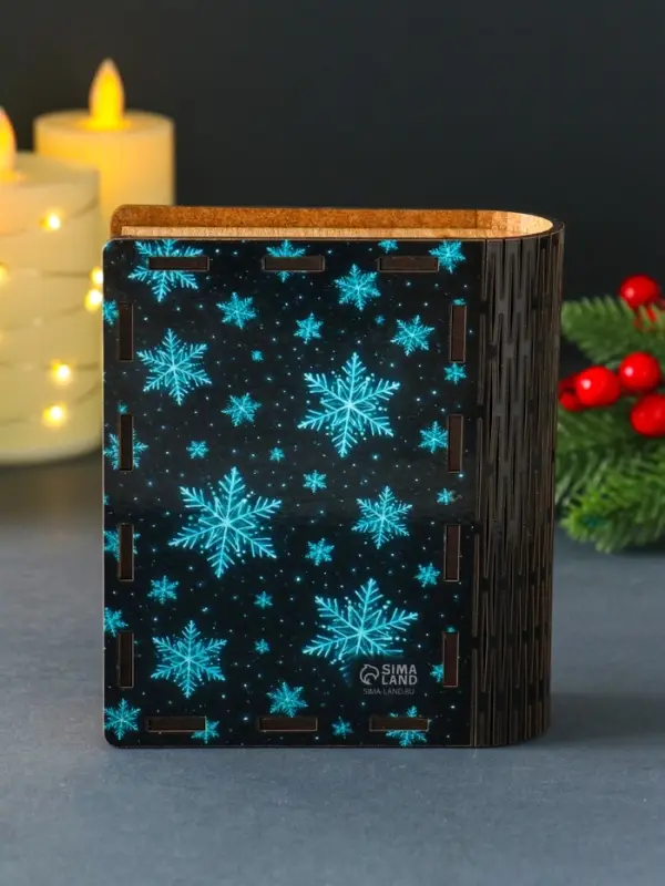 Новогодняя шкатулка-книга "Снежинки" 14х12х5 см