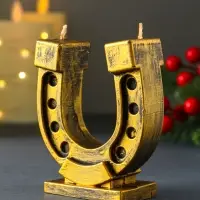 Декоративная свеча "Бронзовая подкова", 85 г, 82х37х95 мм Декоративная свеча "Бронзовая подкова", 85 г, 82х37х95 мм