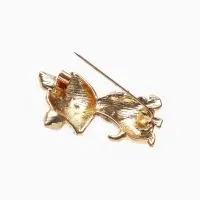 Брошь &laquo;Котенок&raquo;, взъерошенный, белая в золоте