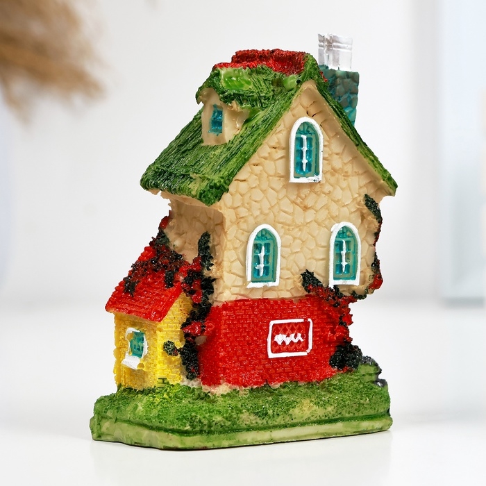 Фигурка Фигурка "Домик коттедж" 6х4х9,5см