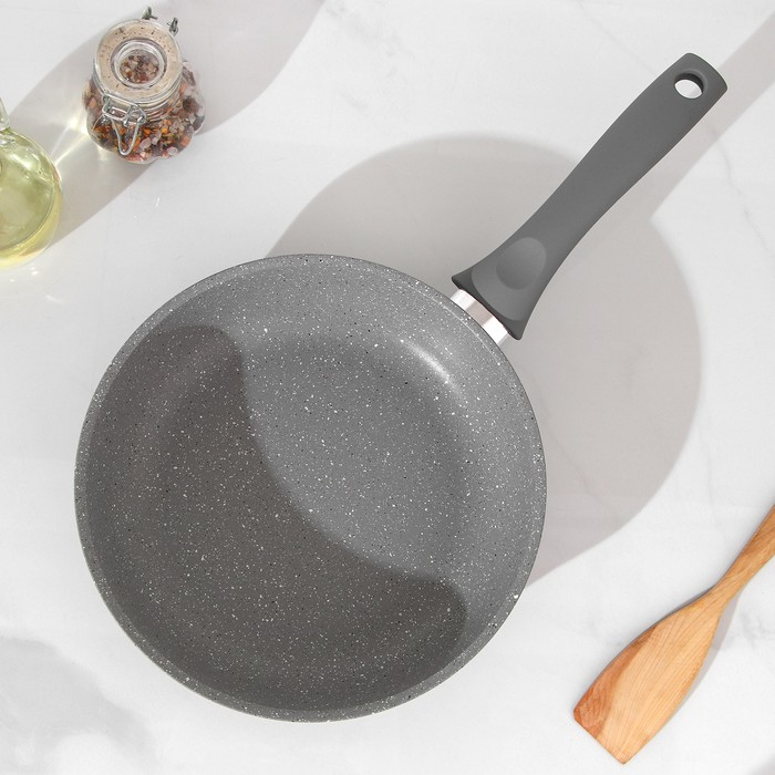 Сковорода, d=24 см, пластиковая ручка, антипригарное покрытие, цвет светлый мрамор Сковорода, d=24 см, пластиковая ручка, антипригарное покрытие, цвет светлый мрамор