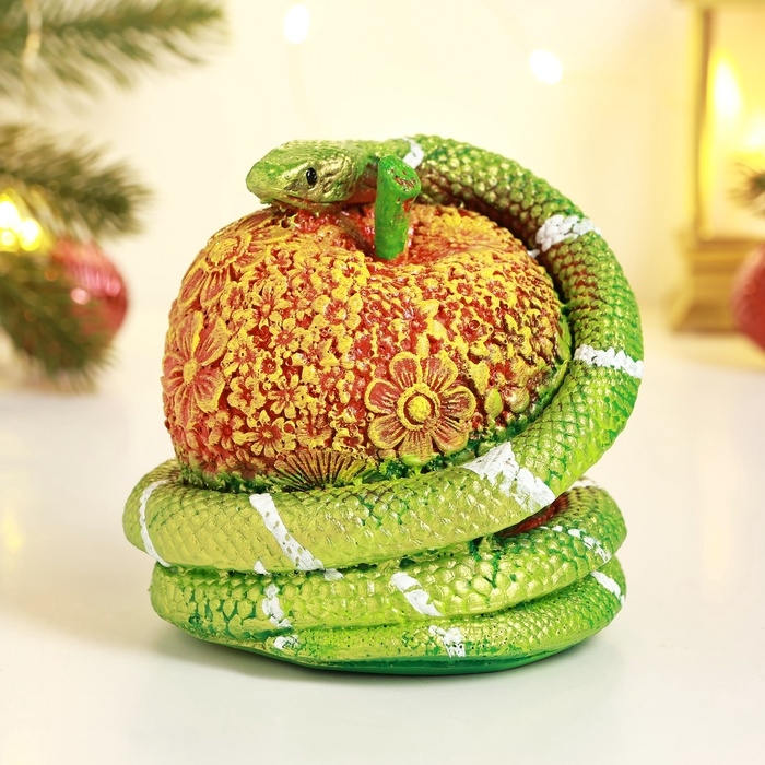 Новый год. Символ 2025. Копилка Новый год. Символ 2025. Копилка "Змея на яблоке" красное яблоко, 10х11см