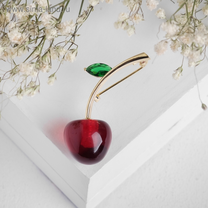 Брошь «Вишенка», цвет бордово-зелёный в золоте Брошь «Вишенка», цвет бордово-зелёный в золоте