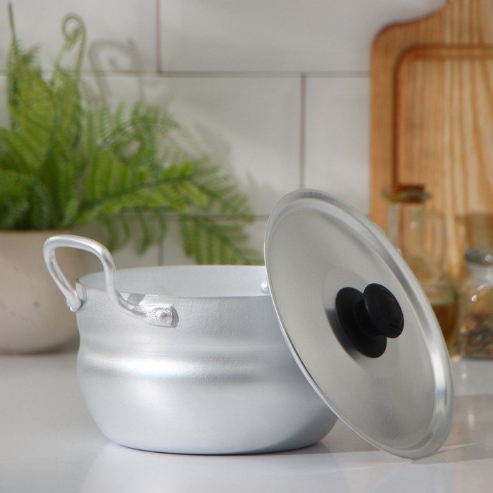 Кастрюля алюминиевая, 1.7 л, металлическая крышка Кастрюля алюминиевая, 1.7 л, металлическая крышка