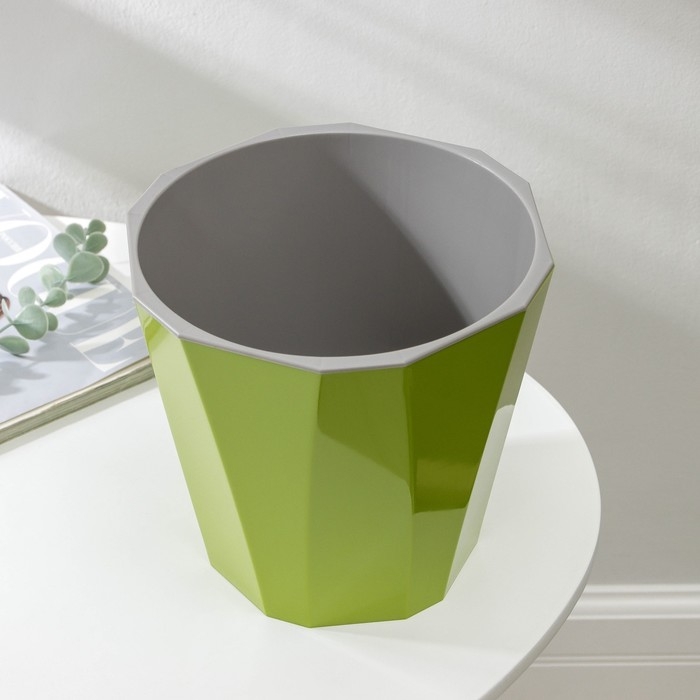 Кашпо для цветов со вставкой «Палермо», 3,6 л, цвет оливковый Кашпо для цветов со вставкой «Палермо», 3,6 л, цвет оливковый