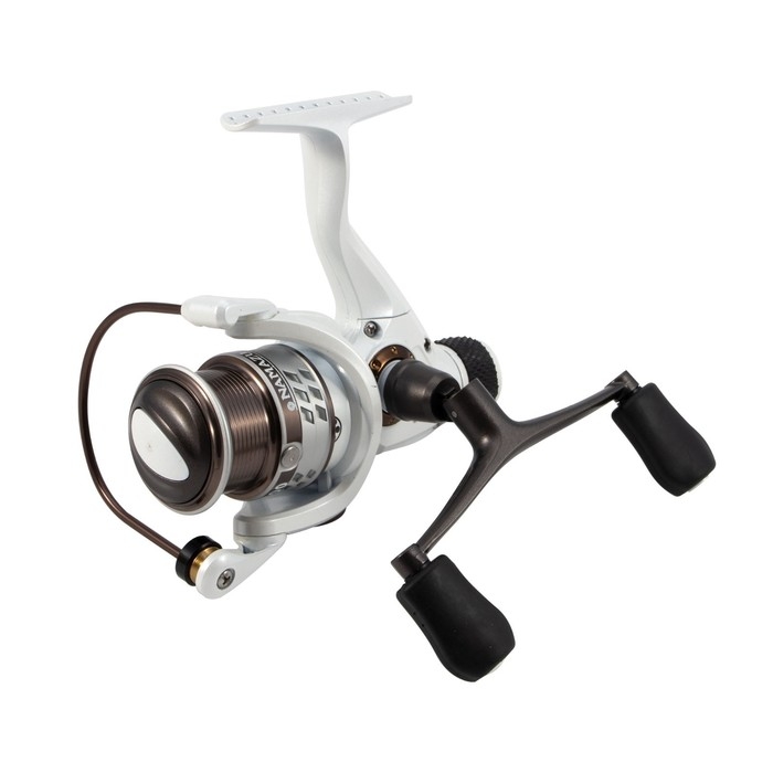 Катушка б/ин Namazu White Fish WF2000, 4+1 подшипник, 5.1:1, металлическая шпуля + запасная графитовая Катушка б/ин Namazu White Fish WF2000, 4+1 подшипник, 5.1:1, металлическая шпуля + запасная графитовая
