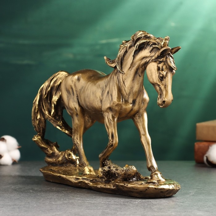 Фигура Фигура "Лошадь на камне" 23х33х8см, бронза