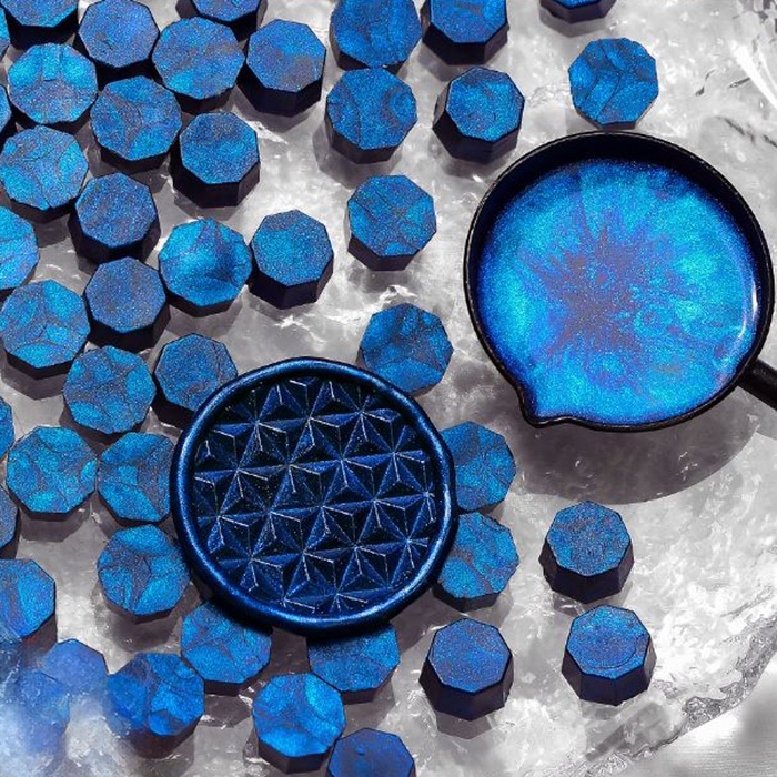 Сургуч в гранулах Сургуч в гранулах "Синий" перламутр набор 100 капсул