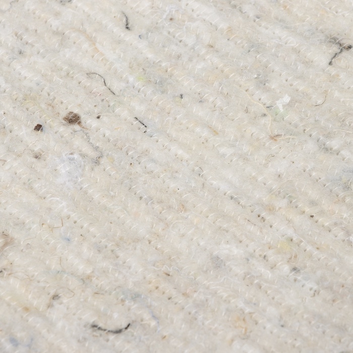 Полотно нетканое, 2,5 мм, ширина 75 см, 10 м.п., плотность 210 г/м2, белое Полотно нетканое, 2,5 мм, ширина 75 см, 10 м.п., плотность 210 г/м2, белое