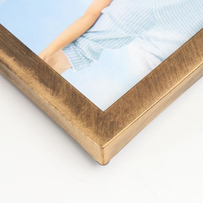 Фоторамка пластик на 5 фото 10х15 см  Фоторамка пластик на 5 фото 10х15 см "Листья и медальоны" тёмное золото 32х46 см